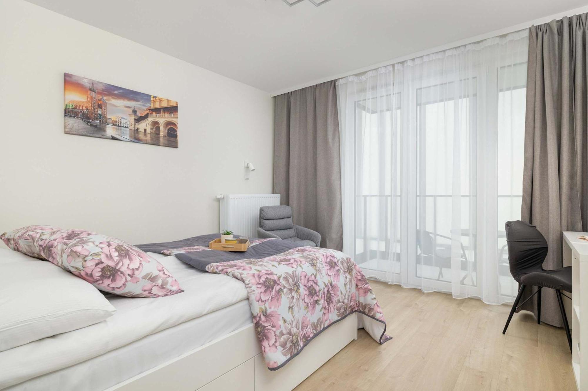 Cozy Apartments Laszkiewicza With Parking By Noclegi Renters Cracovia Exterior foto