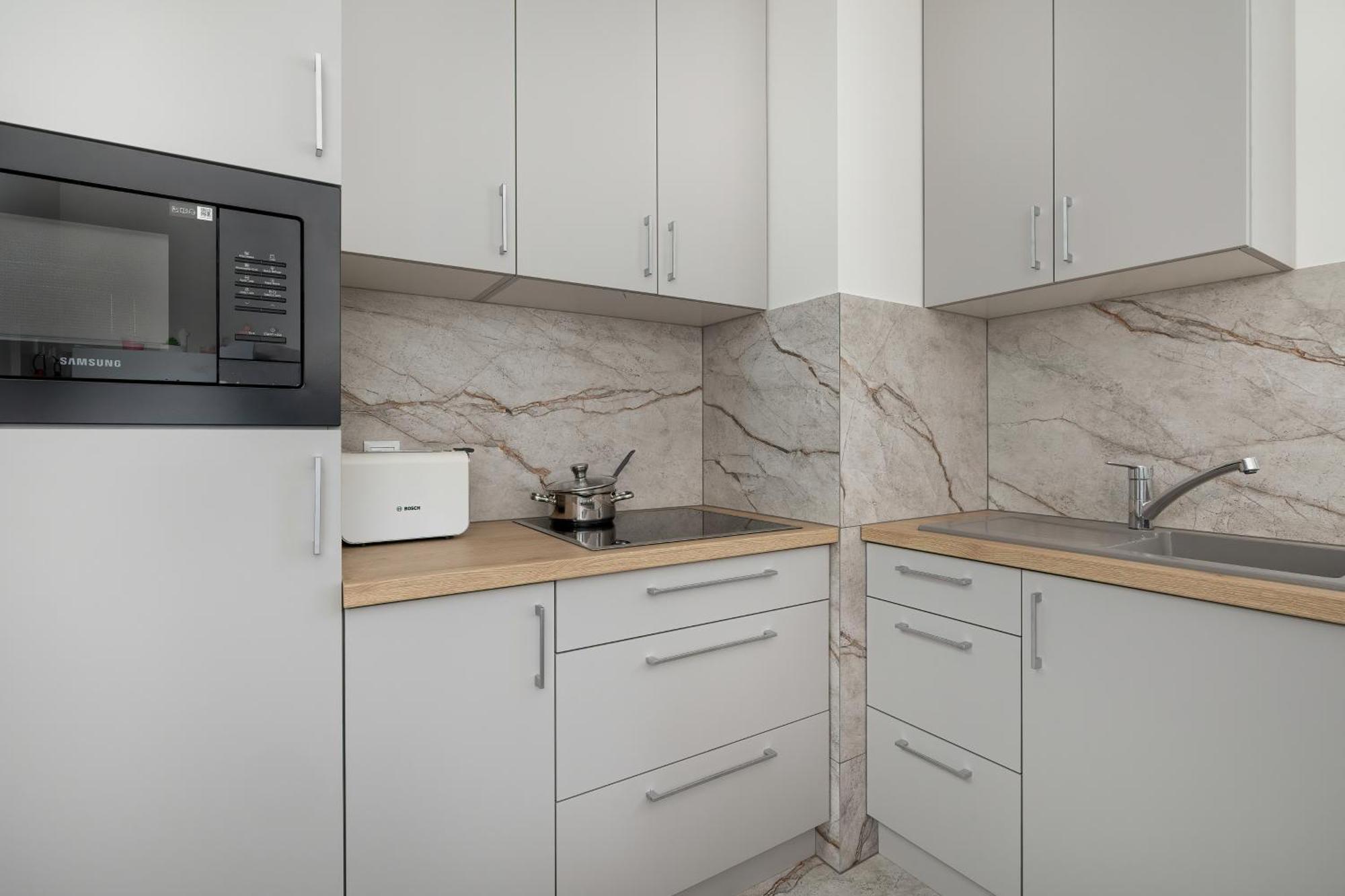 Cozy Apartments Laszkiewicza With Parking By Noclegi Renters Cracovia Exterior foto